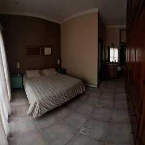 Apartamento Leonidas - La Mejor Ubicacion 100m2 Con Terraza Y Balcon
