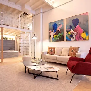 Genteel Santas Patronas Apartamento Sevilla